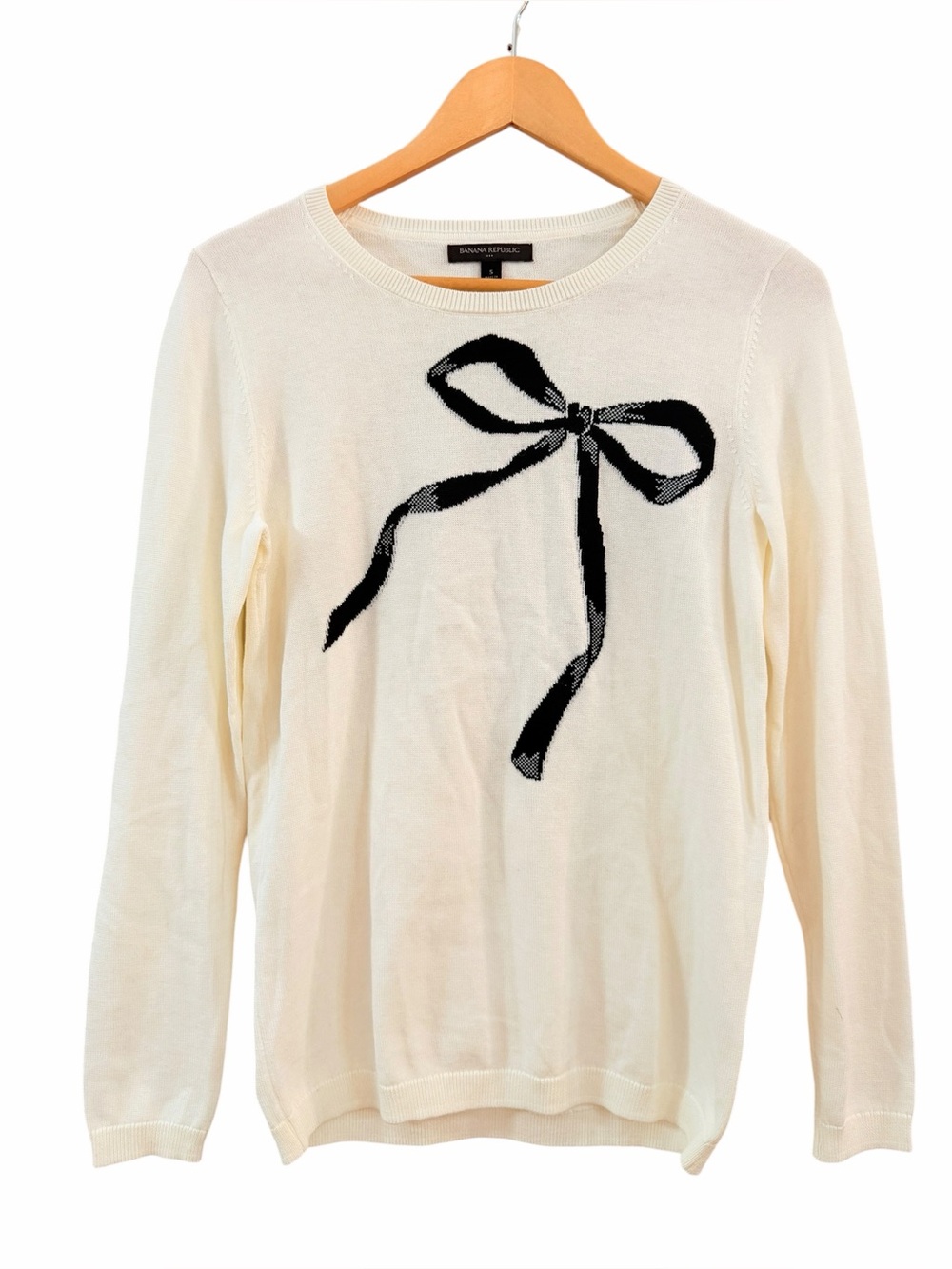 Banana Republic white crew sweater bow graphic print